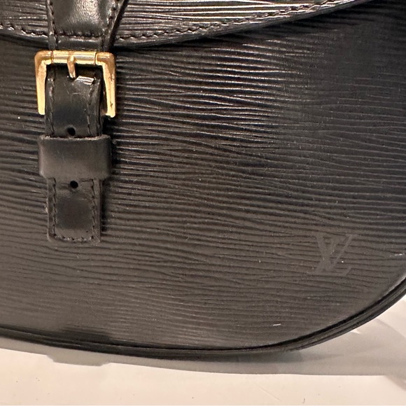 Vintage Louis Vuitton Epi Leather Crossbody Purse - Picture 5 of 6